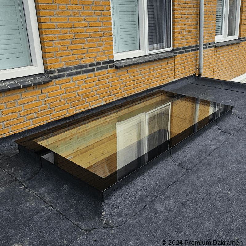 Platdakraam - 60x90 cm van Premium Dakramen
