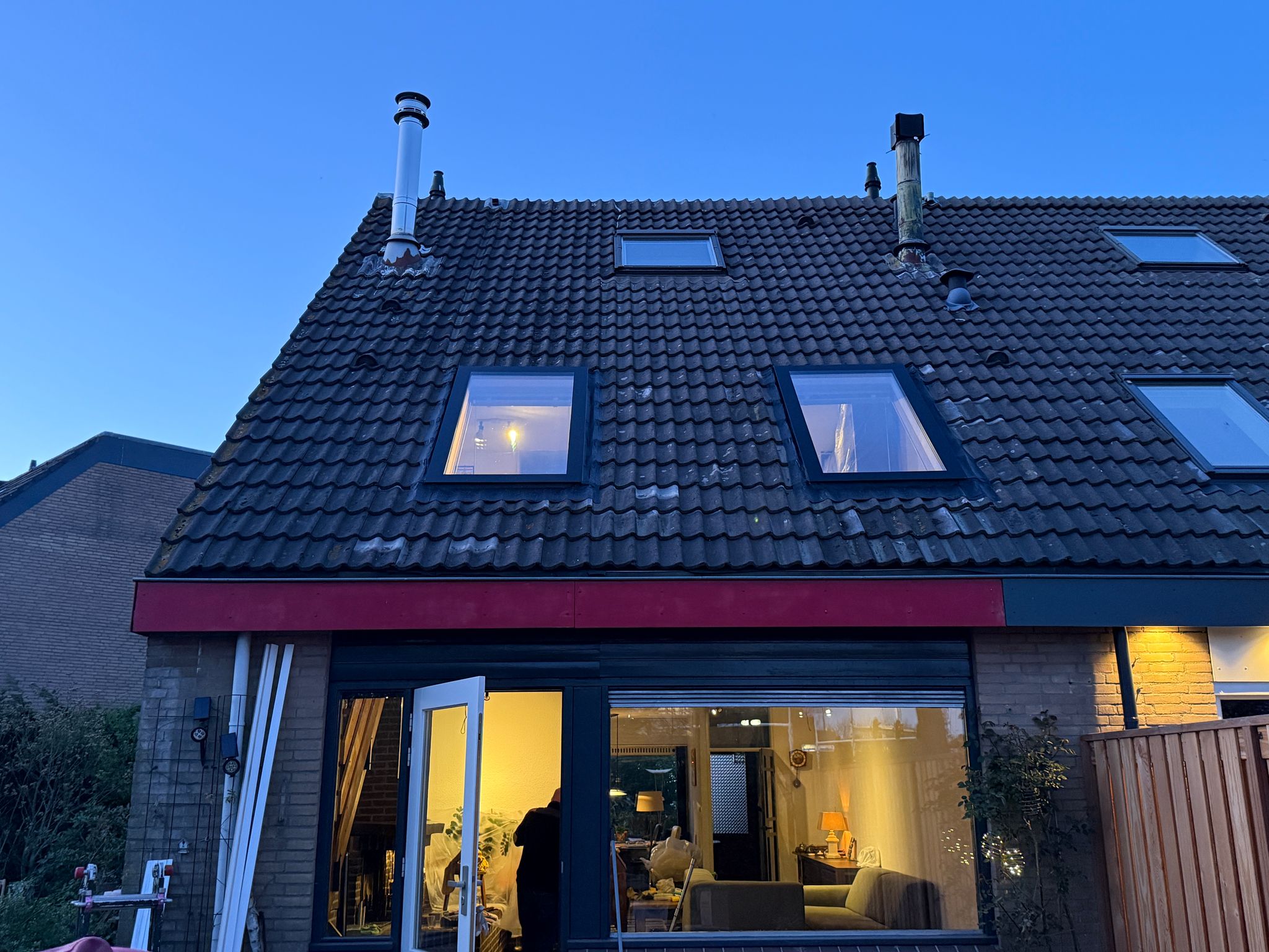 Vast Dakraam Schuin Dak - 80x250 cm van Premium Dakramen